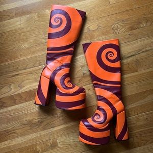 Swirl Funky Platform Boots